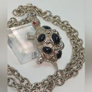 * vintage signed Les Bernard turtle faux onyx cabs gold tone necklace